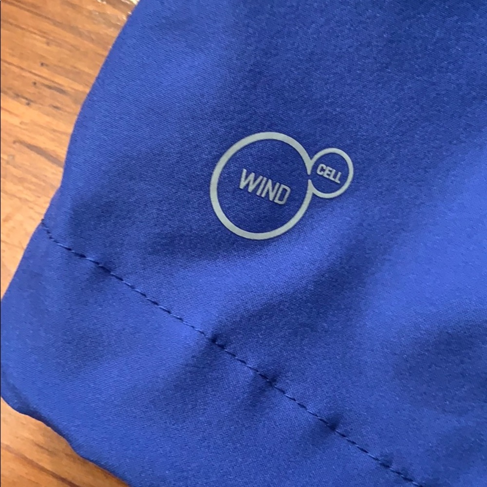 PUMA Wind Cell  Light Jacket (L-40) - Picture 7 of 8